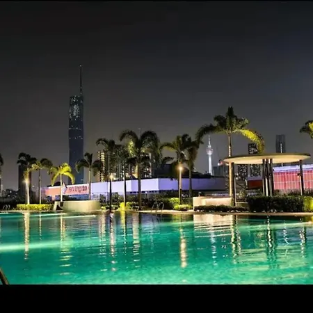Appartamento Trion Kl B-31-08 Studio With Iconic Kl City View
